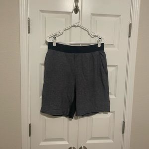 Lululemon mens linerless short 9 in size large